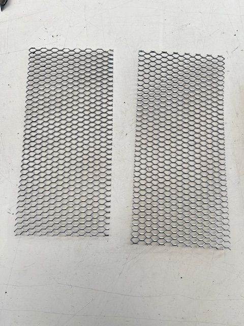 Door panel grilles Maserati Indy