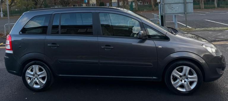 Vauxhall, ZAFIRA, MPV, 2012, Manual, 1686 (cc), 5 doors