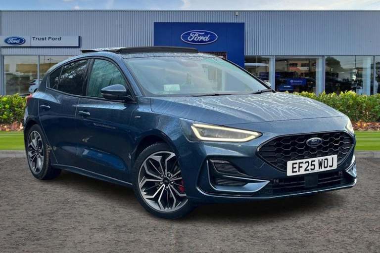 2025 Ford Focus 1.0 EcoBoost Hybrid mHEV ST-Line X 5dr PANORAMIC SUNROOF, DIGITAL DASH, SEL Hatch...