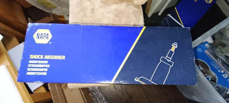 Pair of front struts shock absorbers for Vauxhall astra