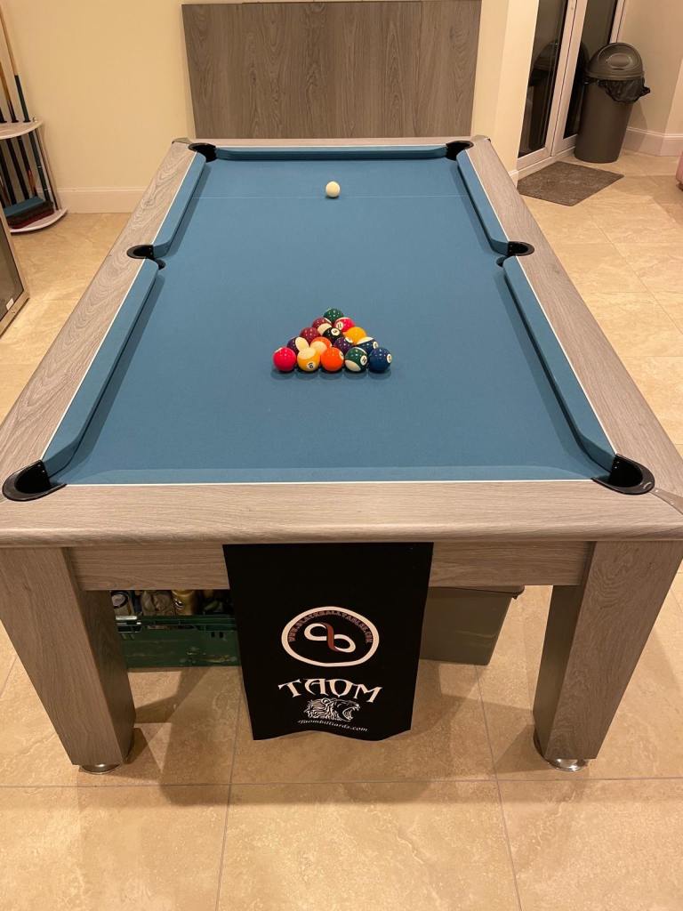 7ft Pool Table – Excellent Condition – Full Accessories Included