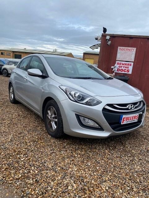 2014 Hyundai i30 1.6 Active 5dr Auto DAMAGED REPAIRABLE SALVAGE HATCHBACK Petrol Automatic
