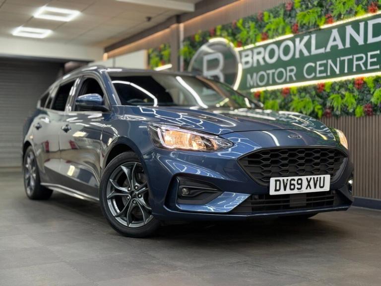 Ford Focus ST-LINE TDCI [STUNNING EXAMPLE WITH SAT NAV]