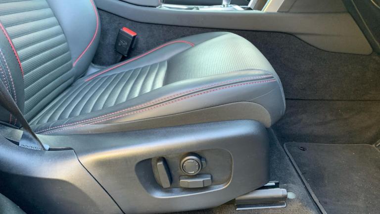 2023 Land Rover Discovery Sport 2.0 D200 R-Dynamic HSE 5dr Auto ESTATE DIESEL Automatic