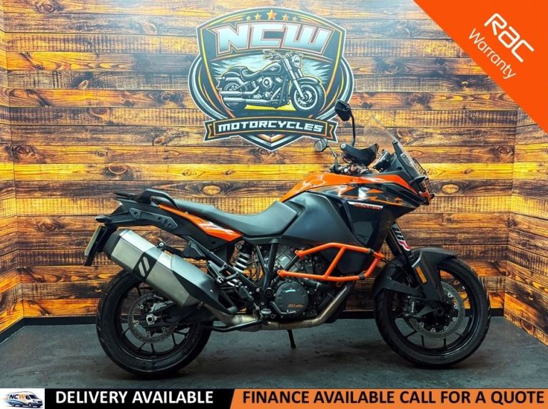 2018 KTM ADVENTURE 1090 Adventure (18MY)  Petrol Manual
