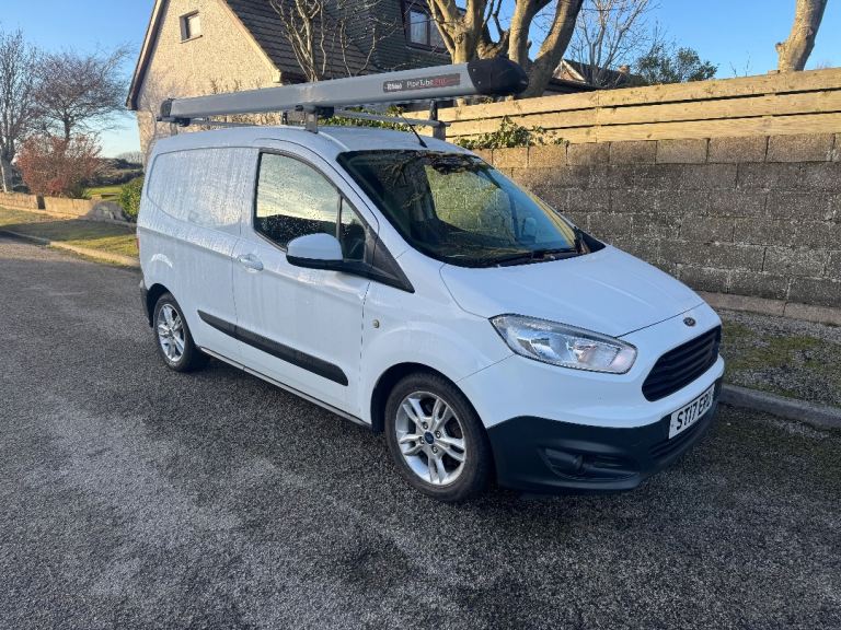 Ford, TRANSIT COURIER, Panel Van, 2017, Manual, 1498 (cc)