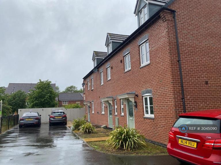 4 bedroom house in Academy Drive, Rugby, CV21 (4 bed) (#3045090)