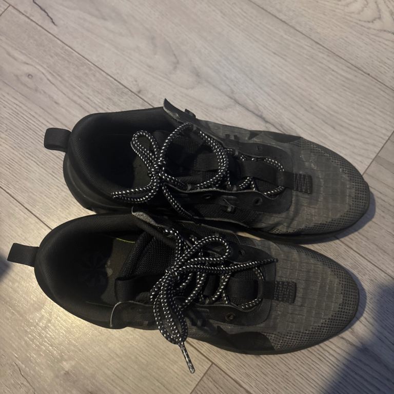 Nike air bubbles trainers size 11 (reduced for quick sale)