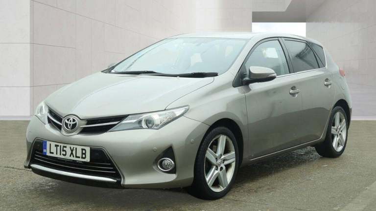 2015 Toyota Auris 1.6 V-Matic Excel Multidrive S Euro 5 5dr HATCHBACK Petrol Automatic