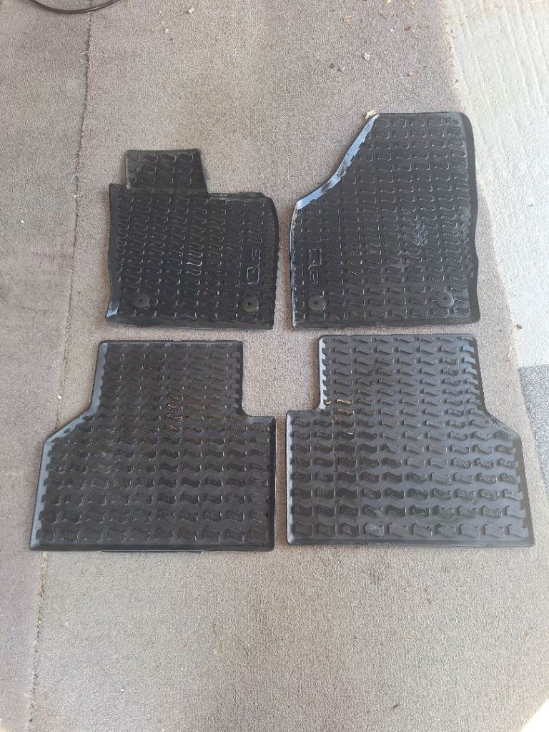Audi Q3 rubber car mats