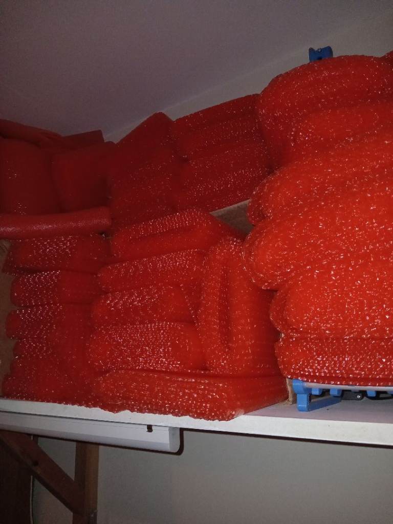 Red Bubble Wrap - 20cmx4m rolls