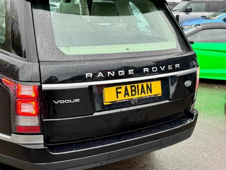 2017 Land Rover Range Rover 3.0 TD V6 Vogue SUV 5dr Diesel Auto 4WD