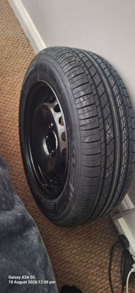 Dacia sandero spare wheel 