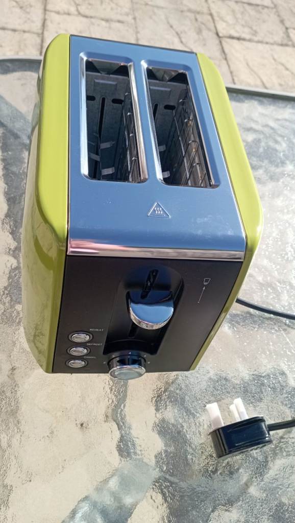 Quest Green 2-Slice Toaster - Low Wattage, As New