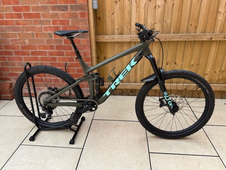 Trek Remedy 8 Full Suspension Mountain Bike 