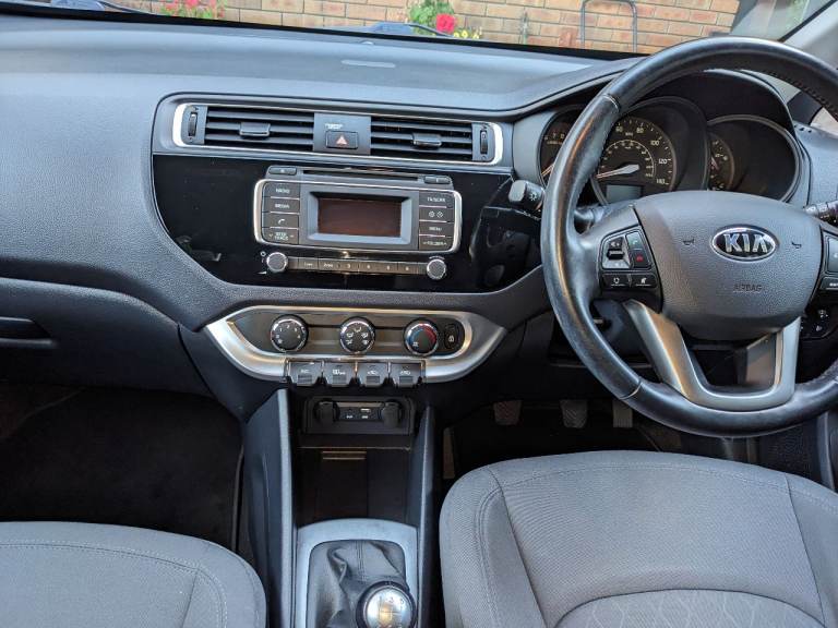 Kia, RIO, 2015, very low mileage and tax , economical to run 