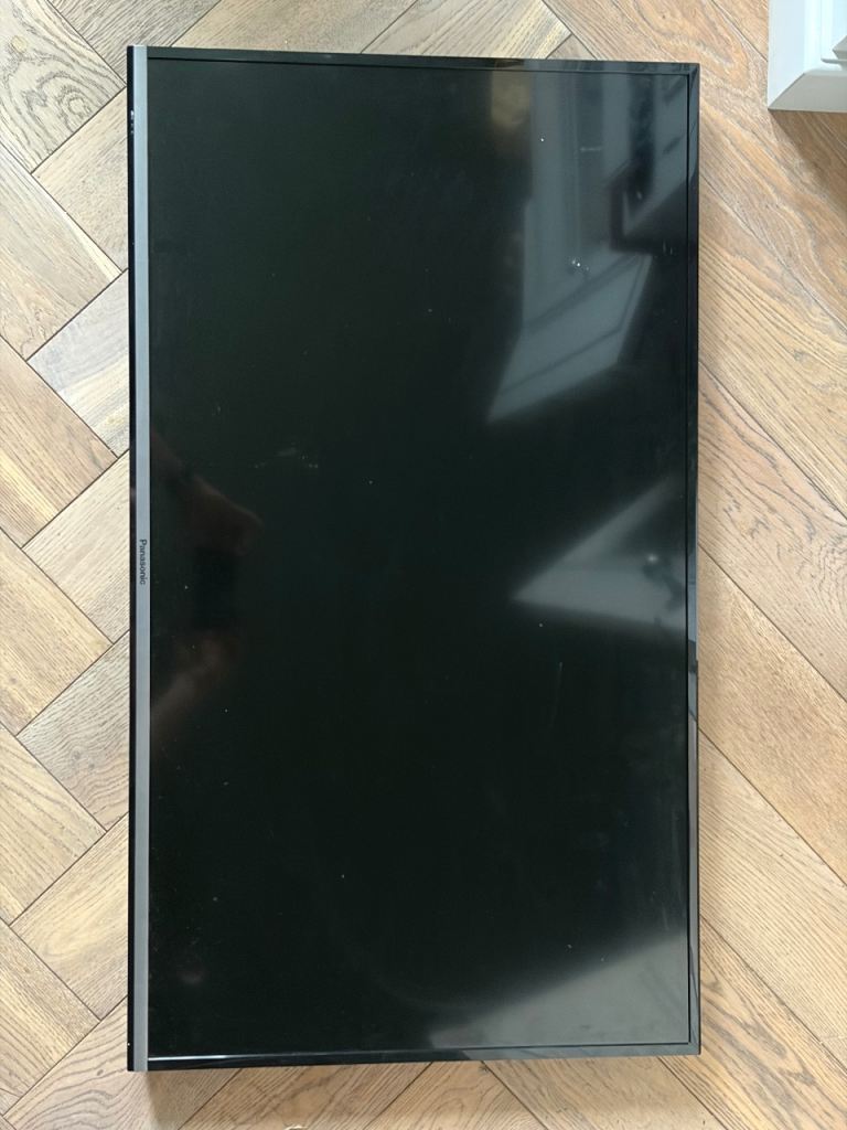 Panasonic 40-inch LCD TV – Good Condition