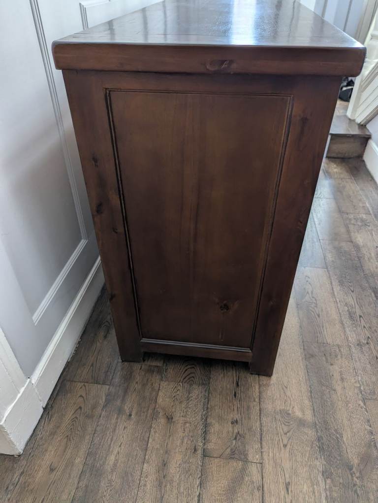 Solid wood sideboard 