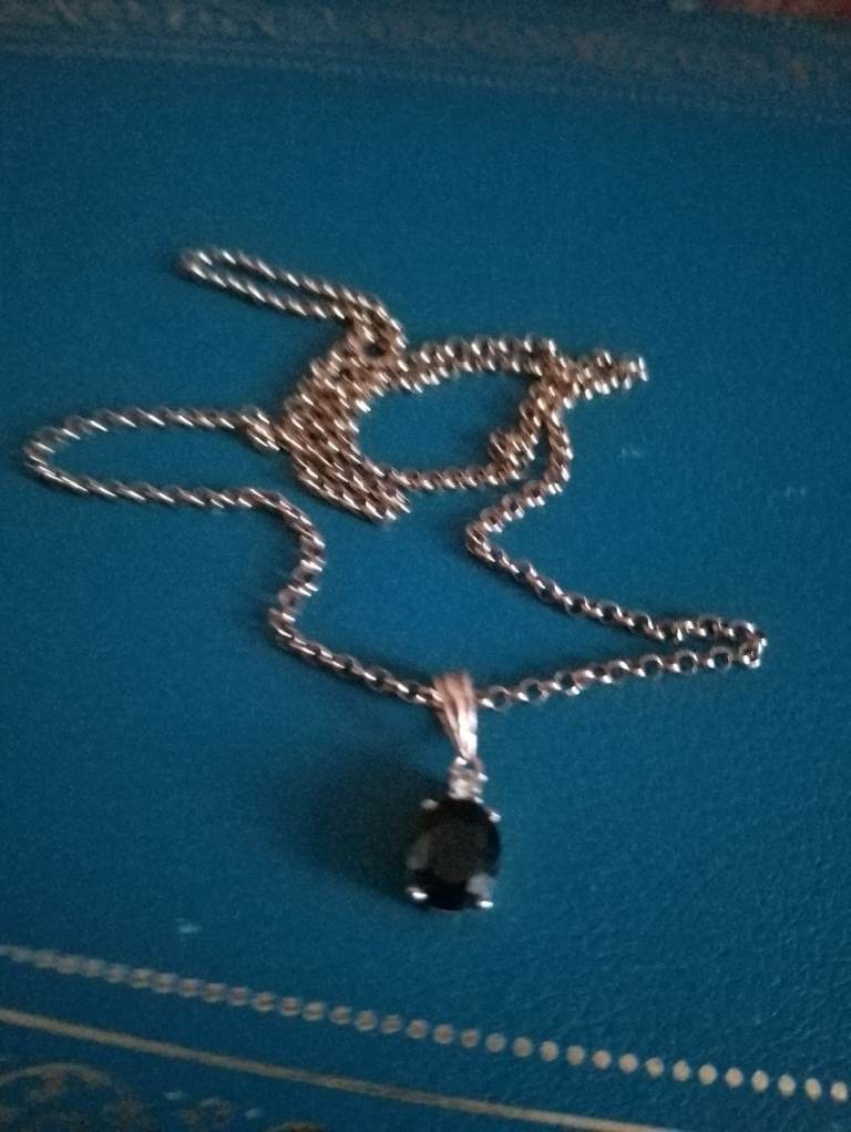 9 CT GOLD VINTAGE BELCHER CHAIN WITH A 14 CT GOLD GREEN/BLUE SAPPHIRE & DIAMOND PENDANT 