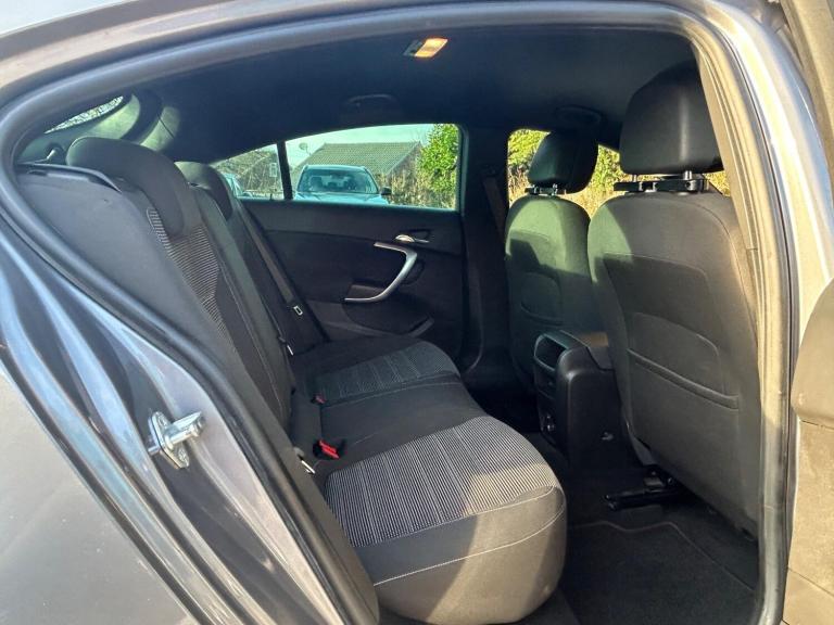 2016 Vauxhall Insignia 2.0 CDTi ecoFLEX SRi VX Line Nav Euro 6 (s/s) 5dr HATCHBACK Diesel Manual