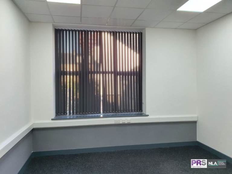 220 sq ft office in great BD8 city centre location at great price. ALL utility bills included.