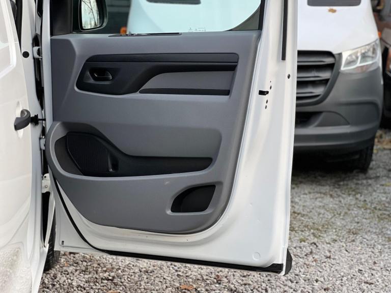 2021 Peugeot Expert 1.5 BlueHDi 1000 Professional Premium Standard Panel Van MWB Euro 6 (s/s) 6 P...