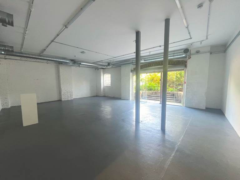 * LARGE STUDIO * 840sqft * Artist & Creative Studios – No VAT – Canal-Side Hackney Wick