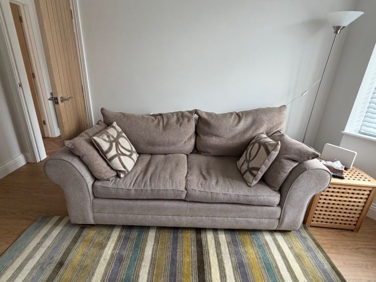 FREE ON COLLECTION: 3 Seater Sofa