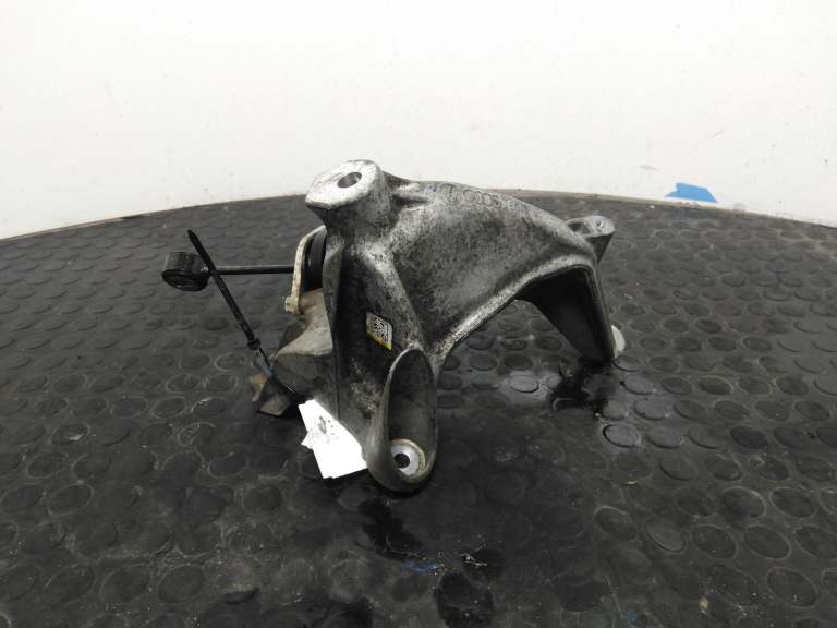 Audi Q5 Left Hand Side Engine Mount 2017-2025 4m0199371b