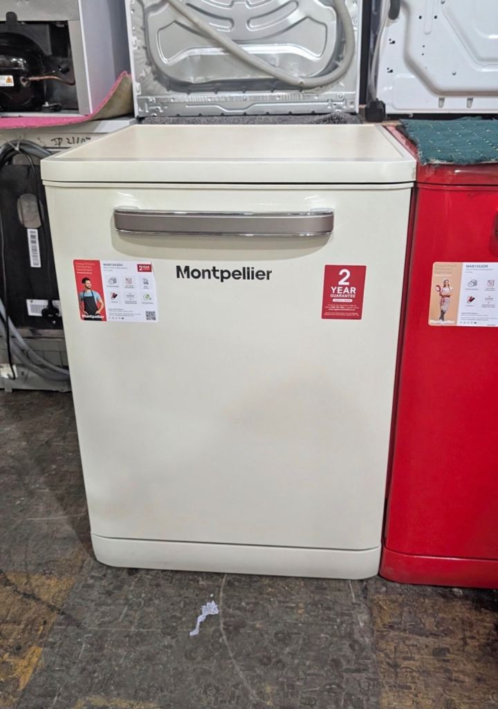 MONTPELLIER RETRO FULL SIZE CREAM DISHWASHER-13 PLACE SETTINGS-INTENSIVE -QUICK RINSE-EX DISPLAY