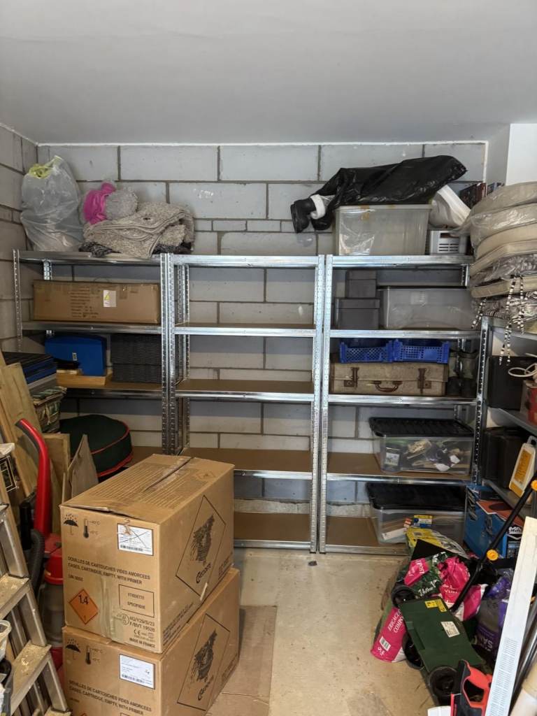 Garage shelving units 