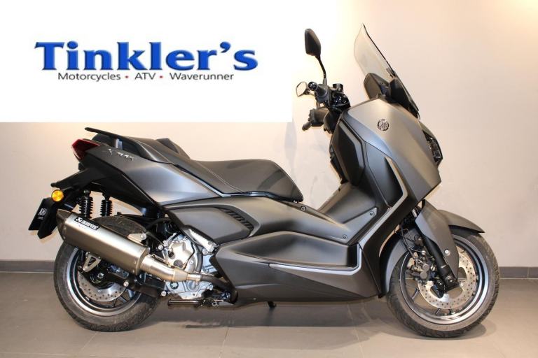 BRAND NEW UN-REGISTERED 2024 MODEL YAMAHA X-MAX 300 WITH AKRAPOVIC IN GREY