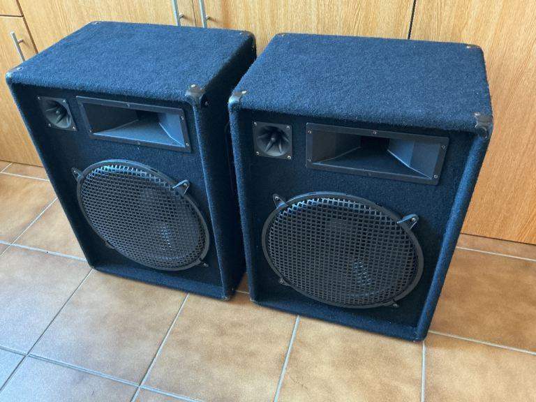 Pair of Omnitronic DX1522 speakers. 