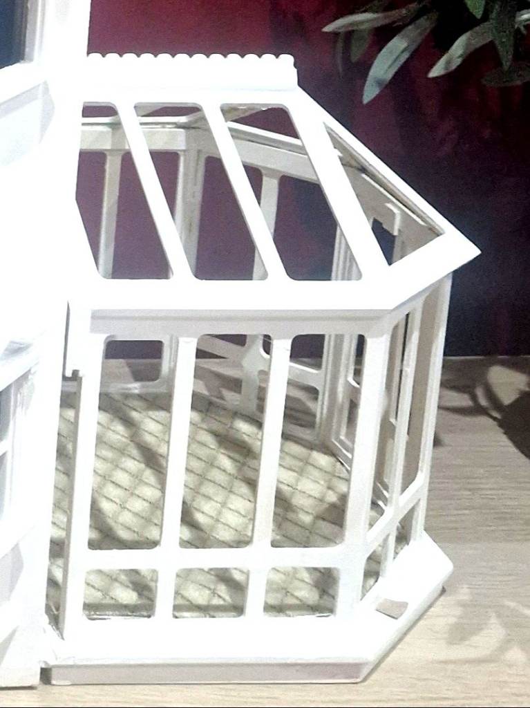 Dolls house conservatory 