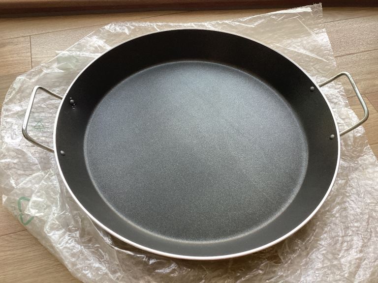 Paella frying pan (Brand New)