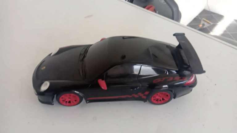 HERE IS MY REMOTE CONTROL CAR IN VERY GOOD CONDITION 