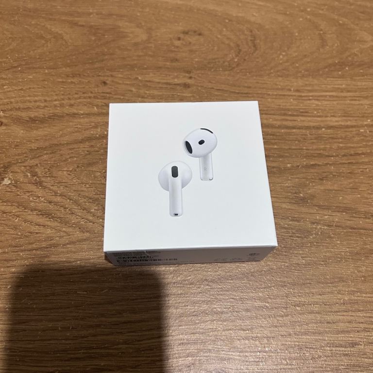 Apple AirPod's 4 
