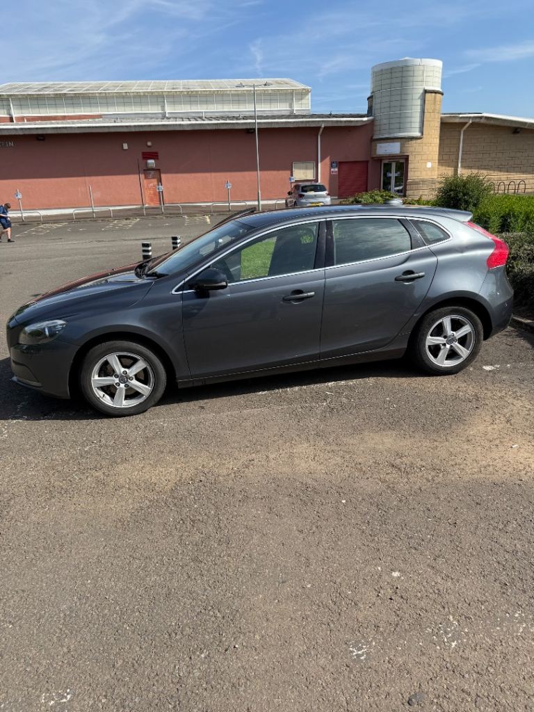 Volvo, V40, Hatchback, 2014, Manual, 1596 (cc), 5 doors