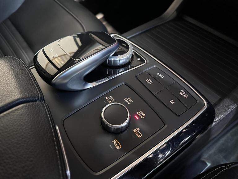 MERCEDES-BENZ GLE CLASS 3.0 GLE350d V6 AMG Line (Premium) G-Tronic 4MATIC Euro