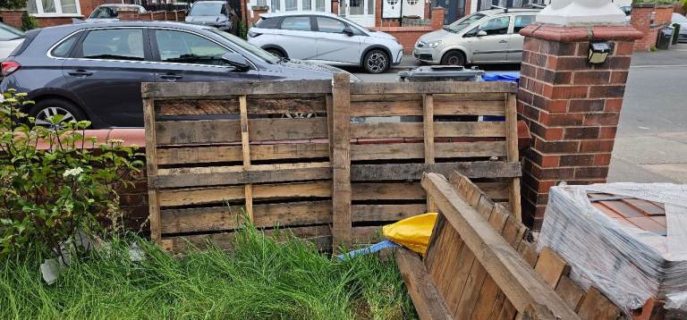 2 pallet crates wooden free