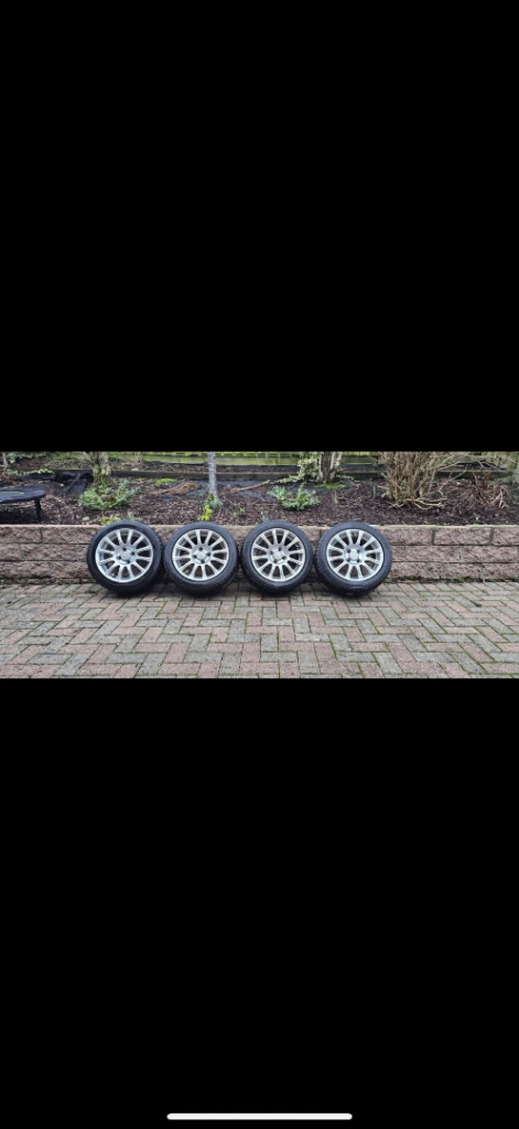 4x100 Mazda mx5 alloys with tyres 