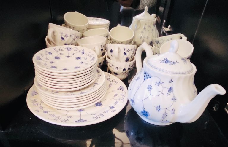 Lovely Blue & White Dinnerware Set – Good Condition