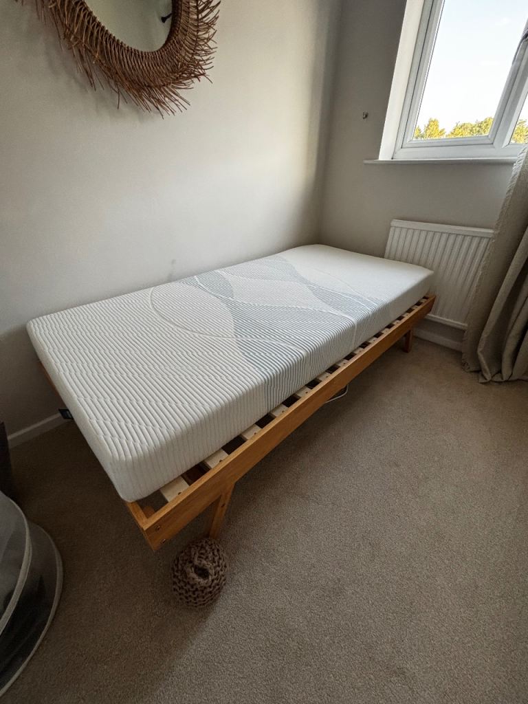 Single Wooden Bed Frame with Mattress – Good Condition