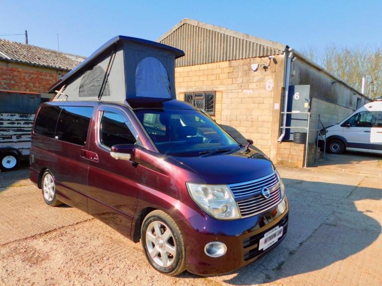 Nissan Elgrand 3.5 Petrol AUTOMATIC Switchable from 2 wd to 4 wd. 2 + 2 Berth