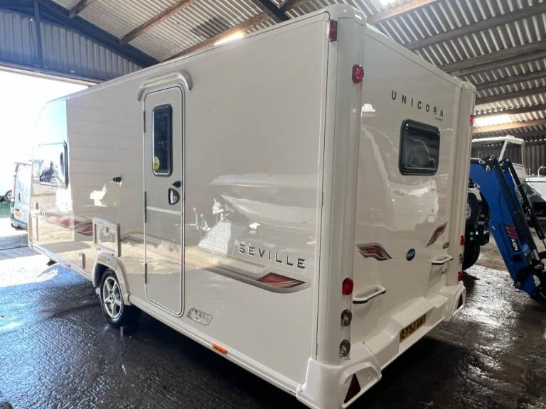 Baily Unicorn Seville 2011 Caravan