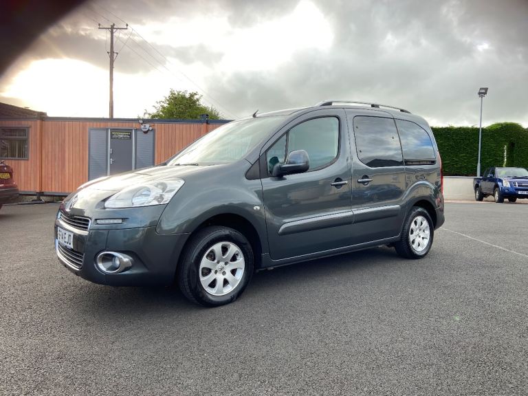 2014 Peugeot, PARTNER TEPEE, WAV wheelchair access vehicle with 5 seats and a ramp 