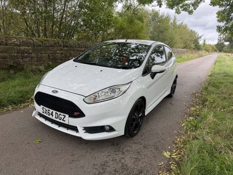 2015 Ford Fiesta 1.6 EcoBoost ST-2 3dr HATCHBACK PETROL Manual
