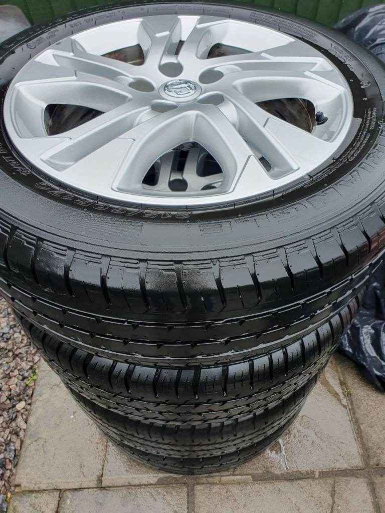 17'' ALLOY WHEELS for VAUXHALL VIVARO C (2020-2026) in very good condition