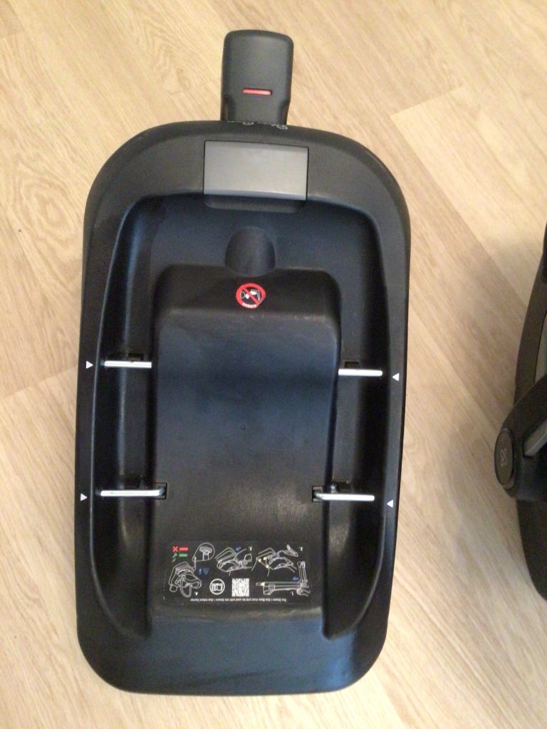 Silver Cross Car Seat and Base