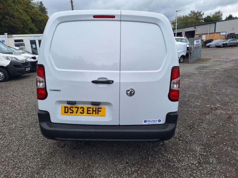 VAUXHALL COMBO 1.5 Turbo D 2300 Prime LWB L2 White Manual Diesel 2023